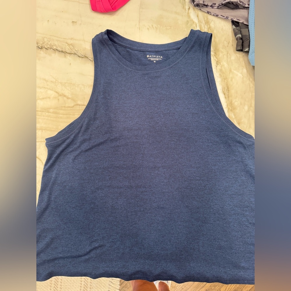 Navy athleta muscle flowy tank size small